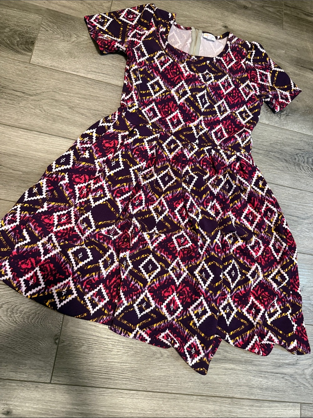 LuLaRoe Short Sleeve Diamond Print Dress in Purple, Pink, White